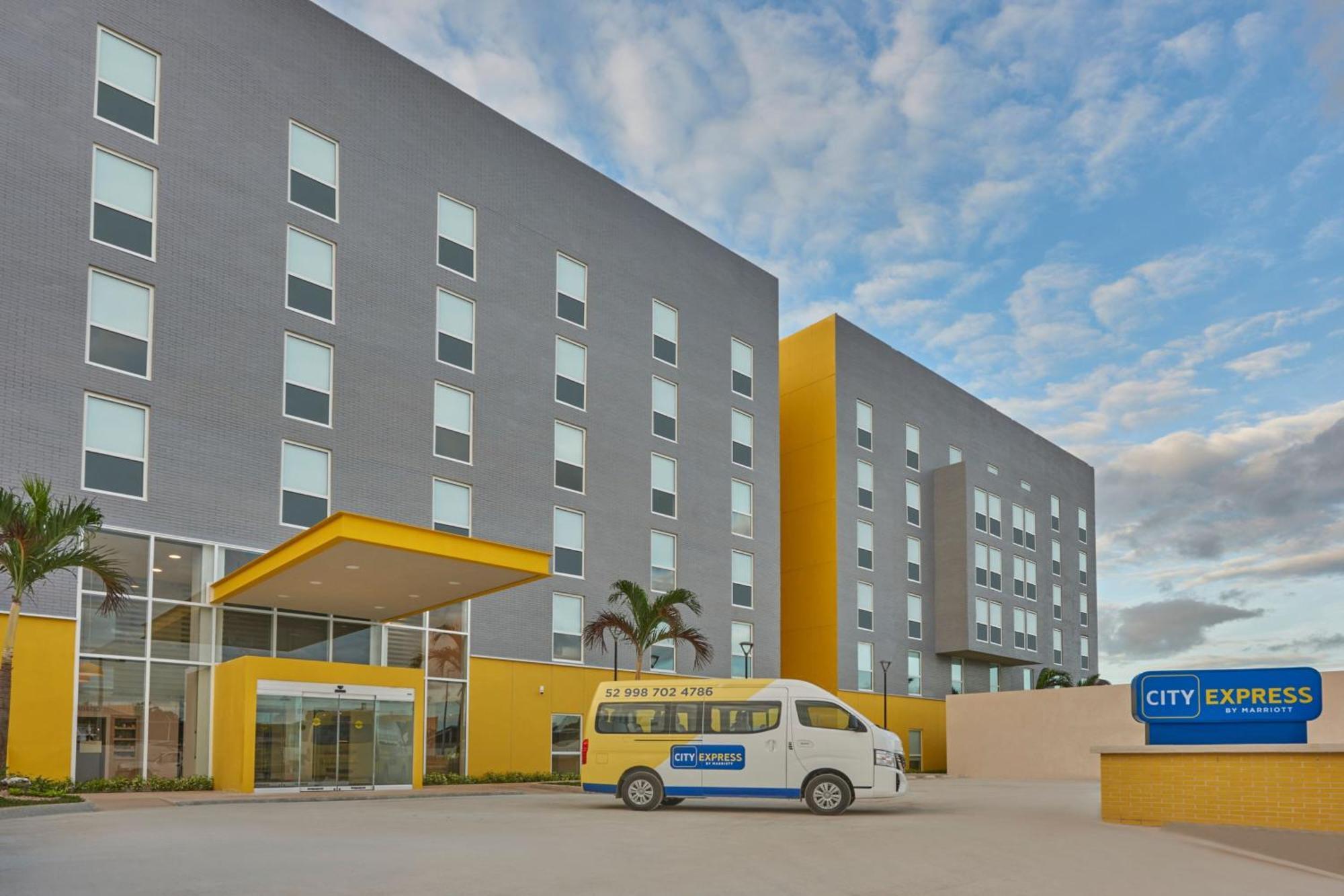 City Express By Marriott Cancun Aeropuerto Alfredo V. Bonfil Kültér fotó