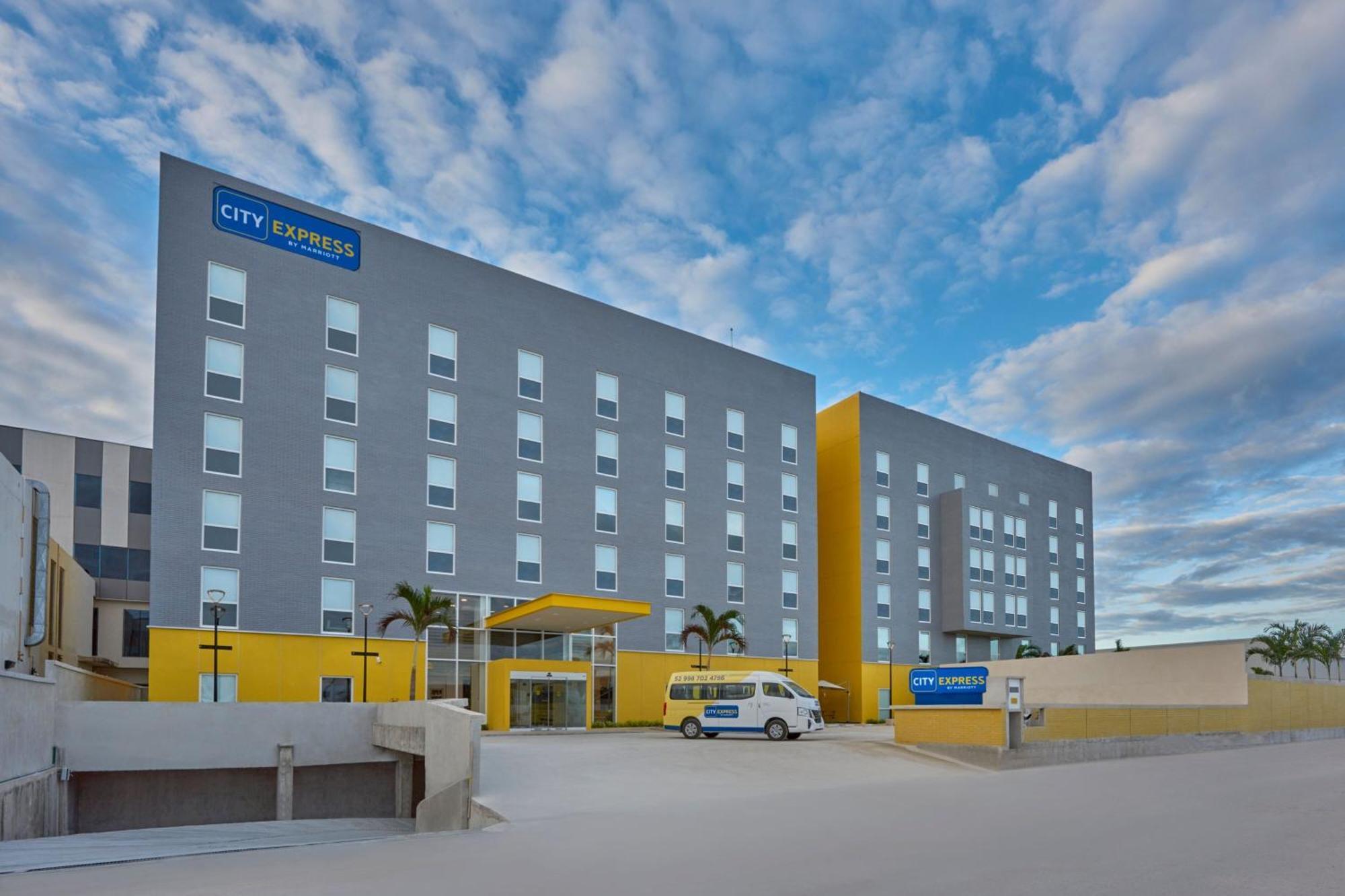 City Express By Marriott Cancun Aeropuerto Alfredo V. Bonfil Kültér fotó